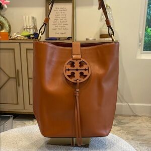 Tory Burch Tan Leather Shoulder Bucket Bag with Logo Medallion